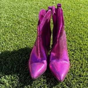 Gianni Bini Hot Pink Metalic Women's Ankle Boots